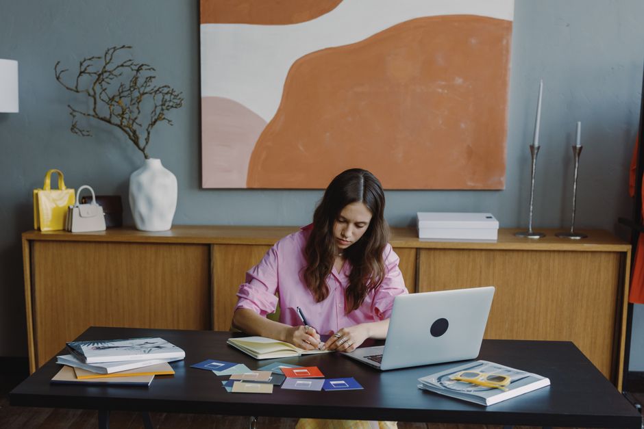 50 Pinterest Pin Ideas by Niche (With Real Examples That Actually Get Saves)