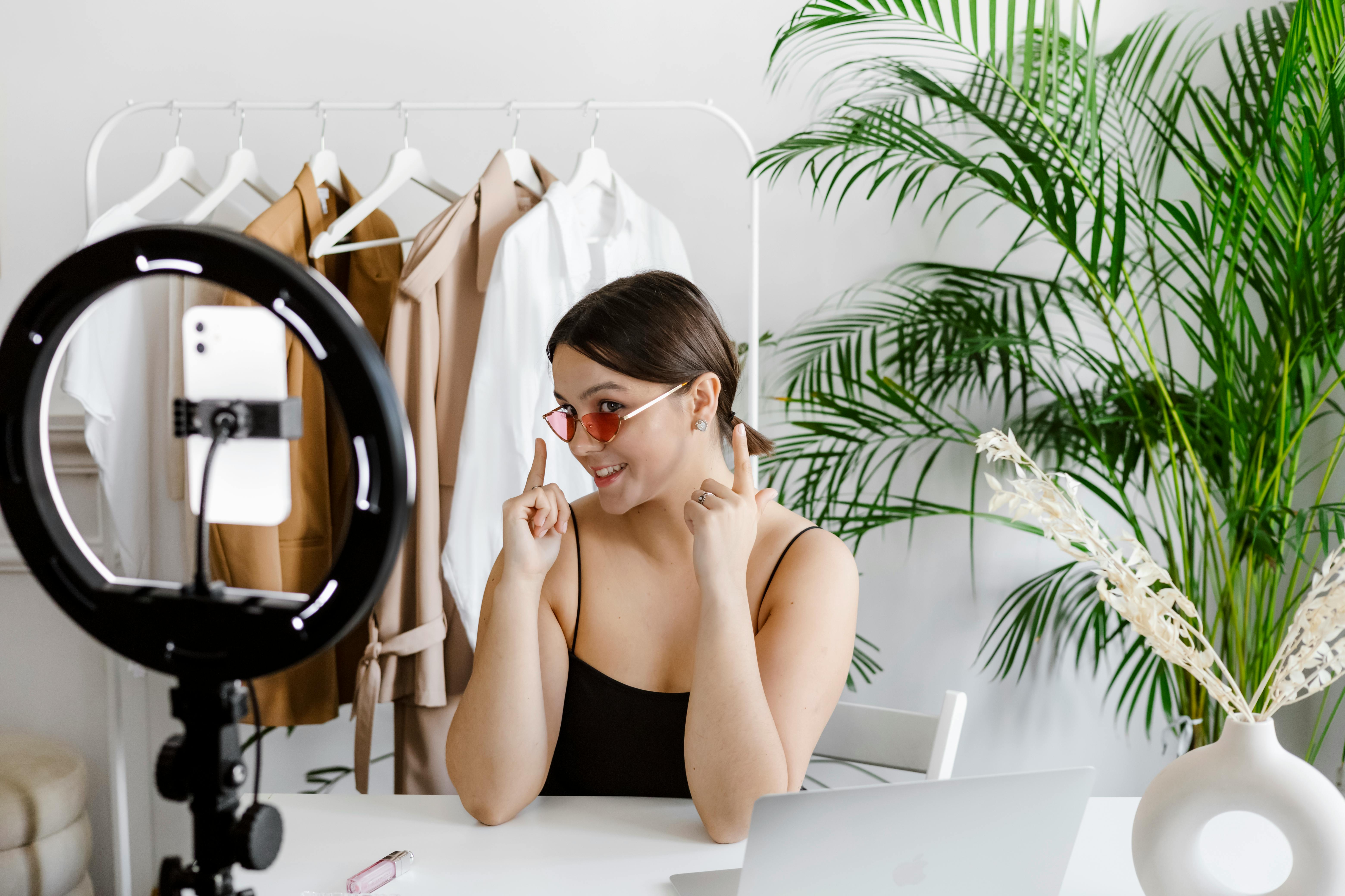 Pinterest Carousel Pins Are Quietly Outperforming Single Pins in 2026 - Here's the Data